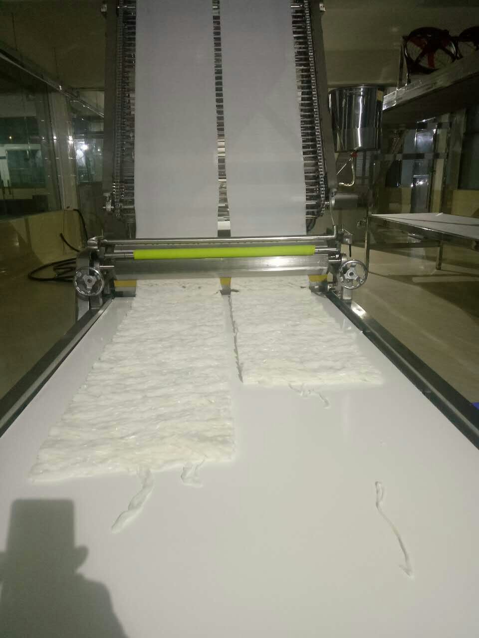 大型河粉生产线